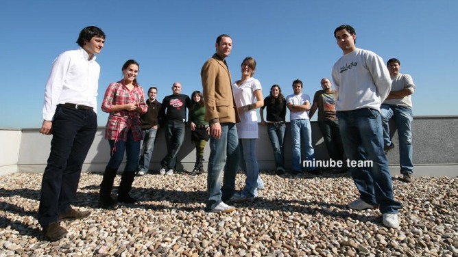 El equipo de Minube, galardonado con el premio The App date a la mejor aplicación de 2011.