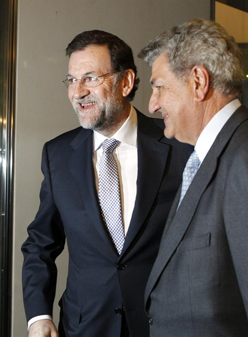 Mariano Rajoy sonríe junto a Jesús Posada, nuevo presidente del Congreso