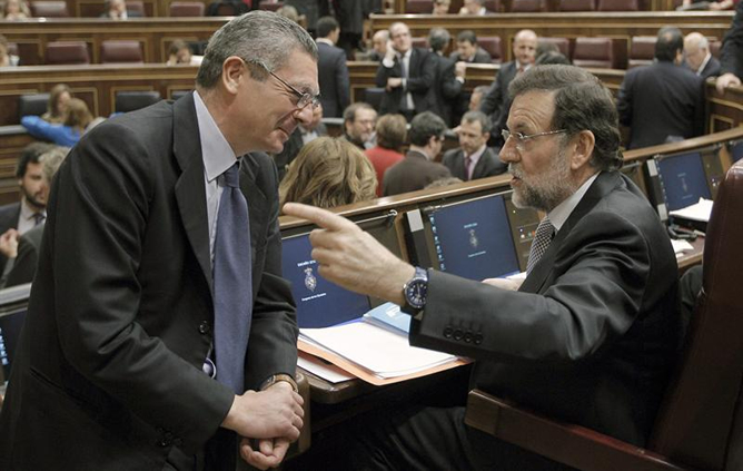 Alberto Ruiz-Gallardón, nuevo ministro de Justicia, señalado por Mariano Rajoy