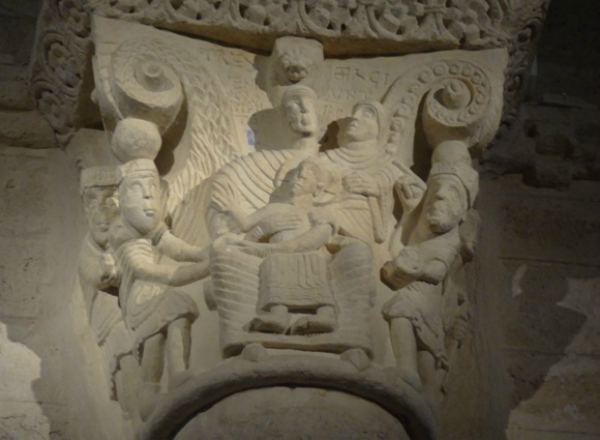 Capitel de los Reyes Magos en la iglesia románica de San Martín de Frómista (Palencia), sigo XI Capitel de los Reyes Magos en la iglesia románica de San Martín de Frómista (Palencia), sigo XI