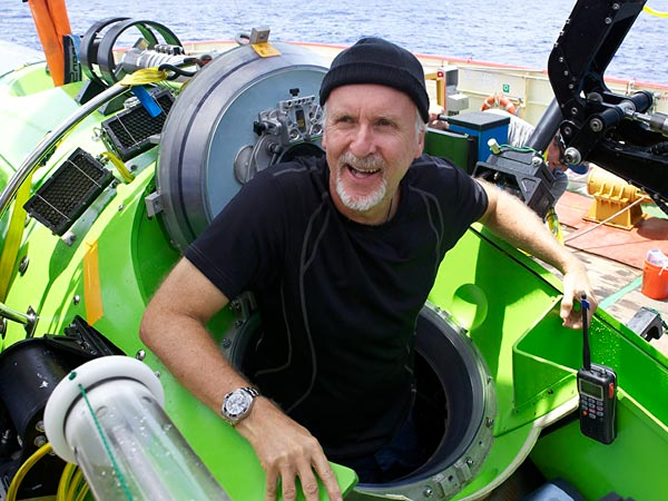 James Cameron desciende a las Marianas