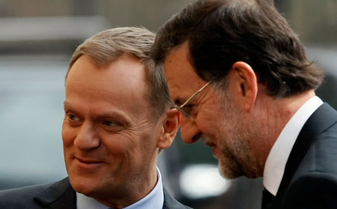 El primer ministro polaco, Donald Tusk, se reúne con el jefe del Ejecutivo español, Mariano Rajoy, en Varsovia