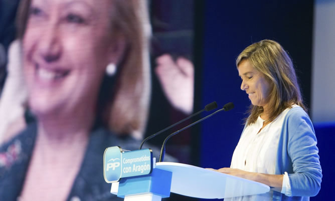 La ministra de Sanidad, Ana Mato, ha apelado a alcanzar acuerdos con el PSOE