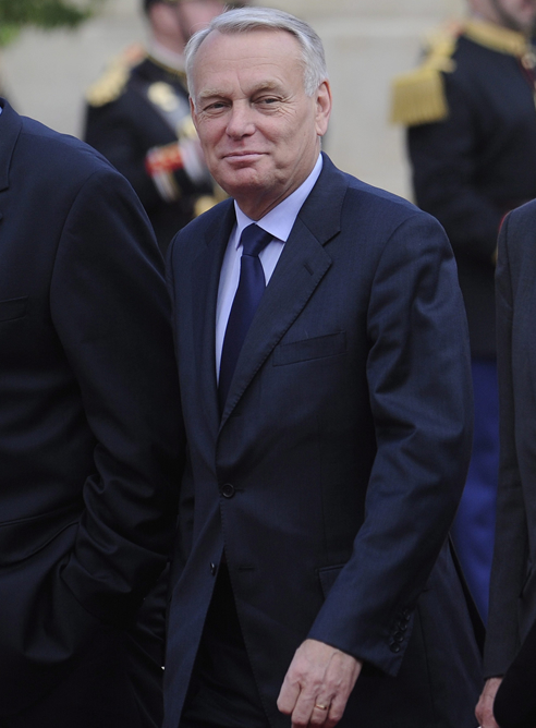 Ayrault, de 62 años, hasta ahora presidente del grupo parlamentario socialista en la Asamblea Nacional y exalcalde de Nantes, en el oeste de Francia, encabezará por primera vez un gobierno francés