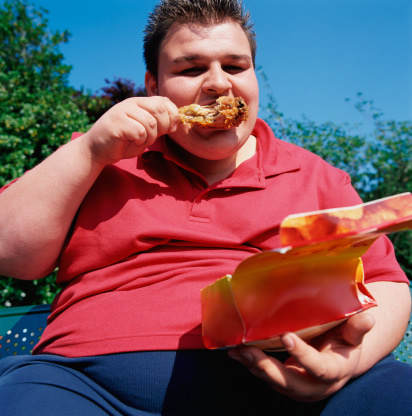 1.400 millones de personas padecen obesidad causada por hábitos alimenticios no saludables