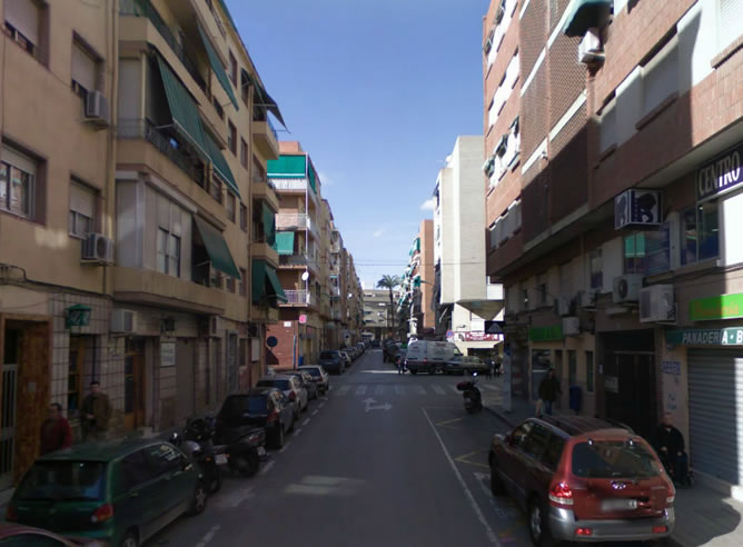 Vista de la calle Catedrático Daniel Jiménez Cisneros de Alicante, donde ha ocurrido el supuesto caso de violencia de género.