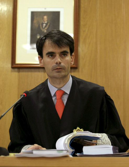 El juez de la Audiencia Nacional, Pablo Ruz, ha dictado el embargo provisional de propiedades a los cabecillas de la trama Gürtel. EFE/Ballesteros