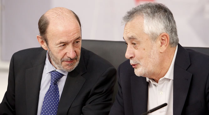 Rubalcaba, junto a José Antonio Griñán en la Ejecutiva Federal del PSOE