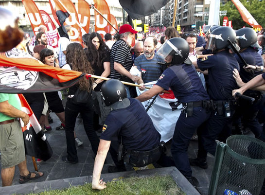 FOTOGALERIA: Enfrentamientos en Zaragoza
