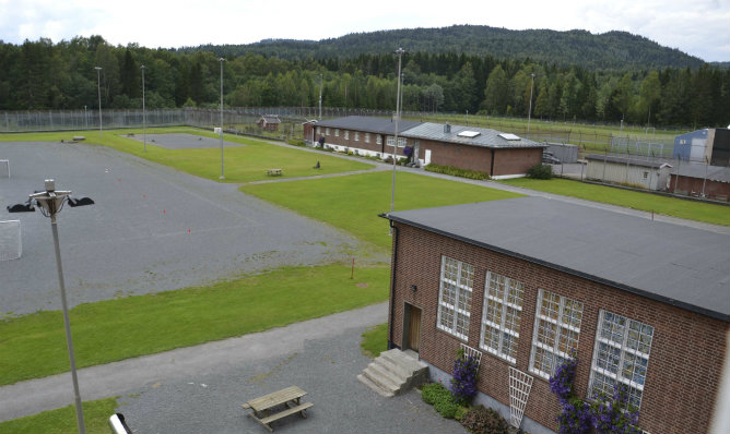 Exteriores de la prisión noruega en la que está detenido Breivik. Esta cárcel está ubicada en las afueras de Oslo