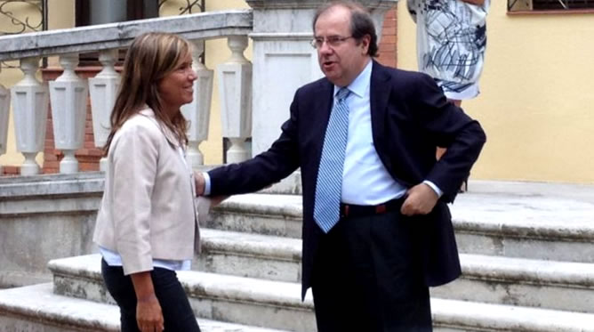 Encuentro previo de la ministra de Sanidad, Ana Mato, con el presidente de Castilla y León, Juan Vicente Herrera