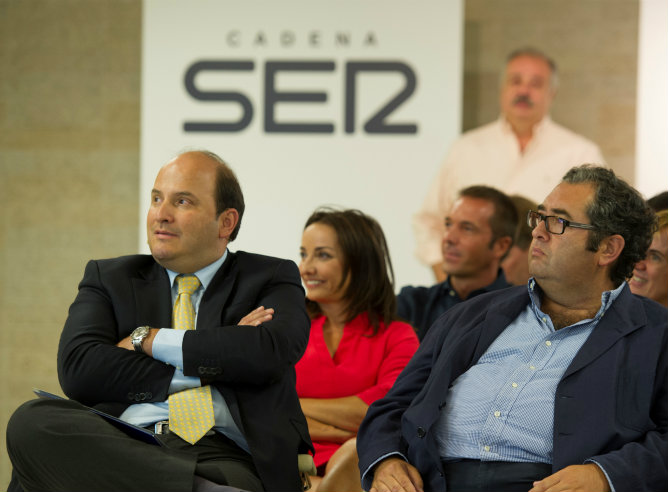 Alejandro Nieto, Pepa bueno y Antonio Hernández Rodicio durante la presentación de la nueva temporada de Cadena SER Alejandro Nieto, Pepa bueno y Antonio Hernández Rodicio durante la presentación de la nueva temporada de Cadena SER