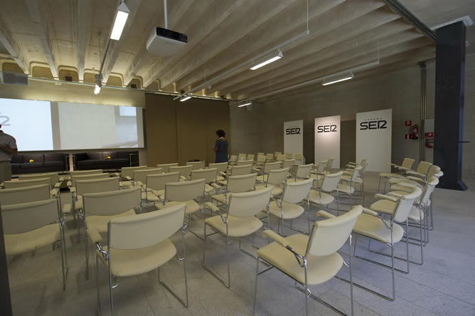El Colegio Oficial de Arquitectos de Madrid acoge el acto de presentación de la nueva temporada de la Cadena SER El Colegio Oficial de Arquitectos de Madrid acoge el acto de presentación de la nueva temporada de la Cadena SER