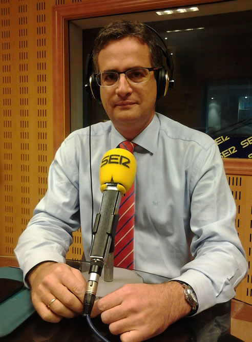 El líder del PP vasco durante su entrevista en Radio Bilbao