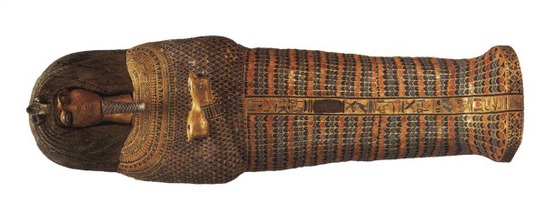 FOTOGALERIA: Esta es la tapa de ataúd atribuido a Akhenatón descubierto en la KV 55 en enero de 1907 por Theodore Davis. La máscara fue arrancada por los ladrones de tumbas en la Antigüedad