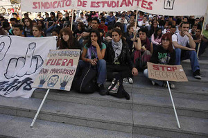 Asamblea de estudiantes celebrada en la primera jornada de huelga en Sevilla