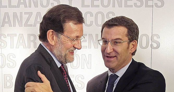 Rajoy felicita a Alberto Núñez Feijóo por su victoria en Galicia