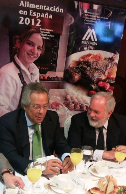 El ministro Arias Cañete, en la presentación del informe 'Alimentación en España 2012'.