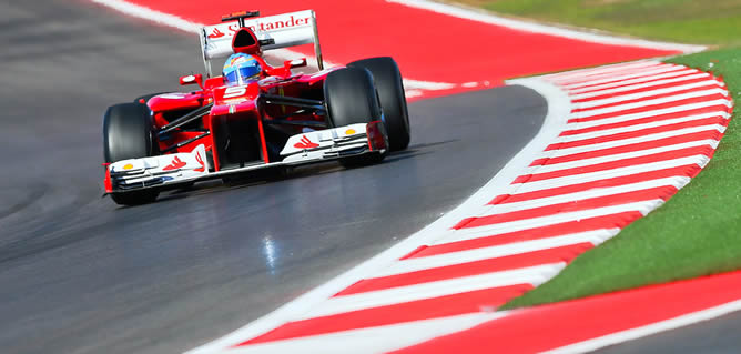 El piloto español de Fórmula 1 Fernando Alonso (Ferrari) durante el GP de Austin (Texas) en EEUU, en el que quedó en tercera posición por detrás de Hamilton y Vettel
