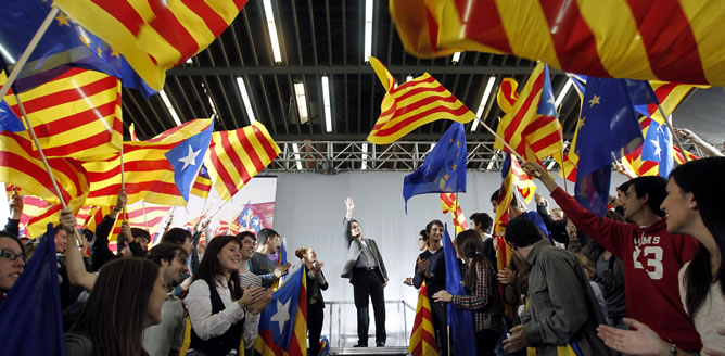 El presidente de la Generalitat durante el mitin celebrado este domingo en Barcelona. REUTERS/Albert Gea