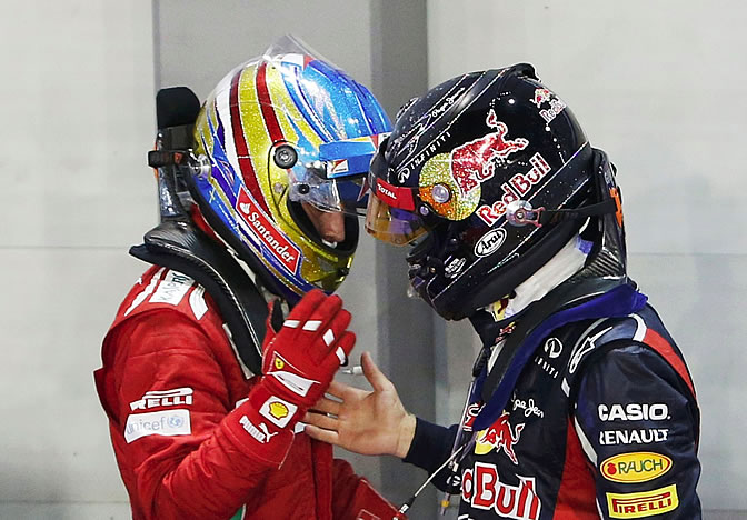 Alonso y Vettel se saludan