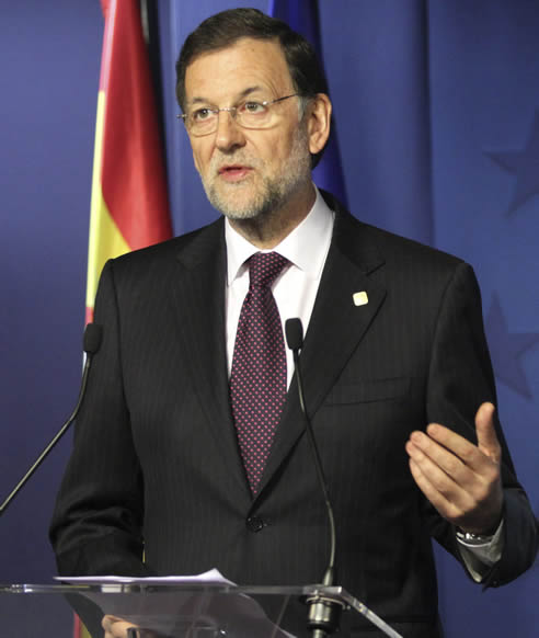 El presidente del Gobierno, Mariano Rajoy, ha ofrecido una rueda de prensa tras el segundo día de la cumbre extraordinaria de presupuesto de la Unión Europea.España considera que la última propuesta sobre el presupuesto de la UE avanza en algunos aspectos respecto a la anterior, pero asegura que es mejorable.