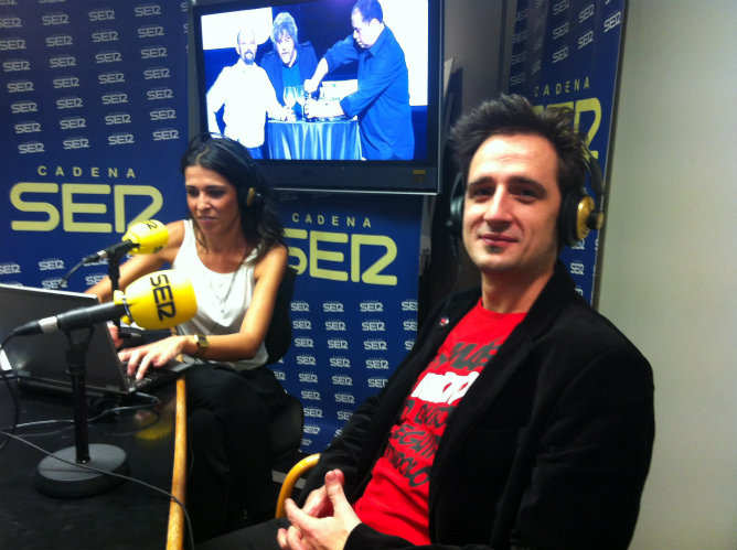 'Hora 25' entrevista a Javier Gallego tras recoger el Premio Ondas 2012. 'Hora 25' entrevista a Javier Gallego tras recoger el Premio Ondas 2012.