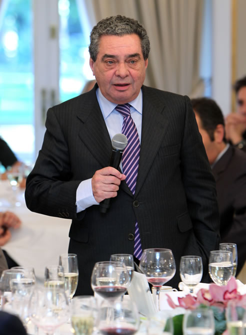 Augusto Delkáder, presidente de PRISA Radio, en la recepción de los Premios Ondas 2012 Augusto Delkáder, presidente de PRISA Radio, en la recepción de los Premios Ondas 2012