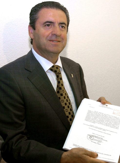 El presidente del Parlament balear, Pere Rotger, ha anunciado que presenta su dimisión,