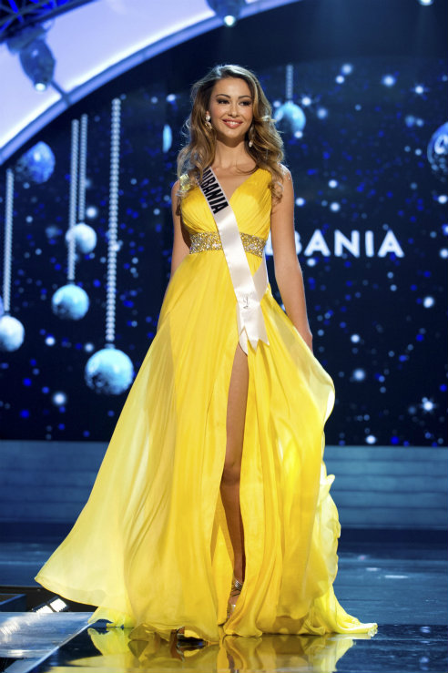 1355454804_910215_0000000008_album_norma