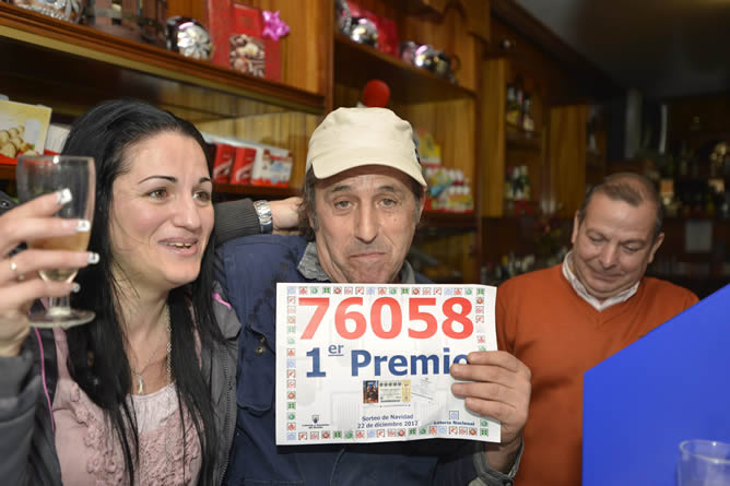 Un punto mixto de lotería, situado en el número 15 de la Plaza José León de Baeza (Jaén), ha vendido por terminal un décimo del número 76.058, agraciado con el Gordo de la lotería de Navidad.
