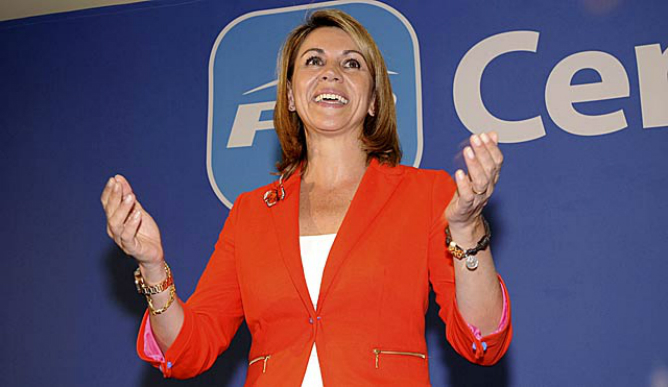 La presidenta de Castilla -La Mancha cobró un total de tres sueldos en el año 2011