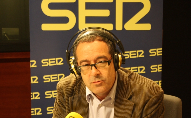 Pere Macias als estudis de Ràdio Barcelona