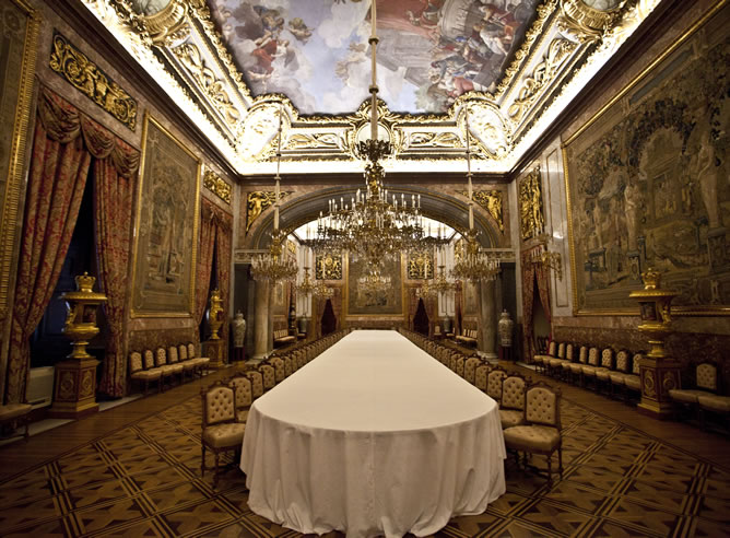 Además de ver las cocinas del Palacio Real, los visitantes podrán recorrer el comedor real y algunos de los restaurantes centenarios más emblemáticos de la capital.