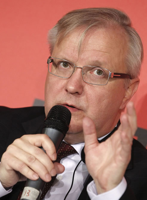 El vicepresidente de la Comisión Europea y responsable de Asuntos Económicos y Monetarios, Olli Rehn en la conferencia de alto nivel que la Confederación Europea de Sindicatos (CES) organizó en Madrid
