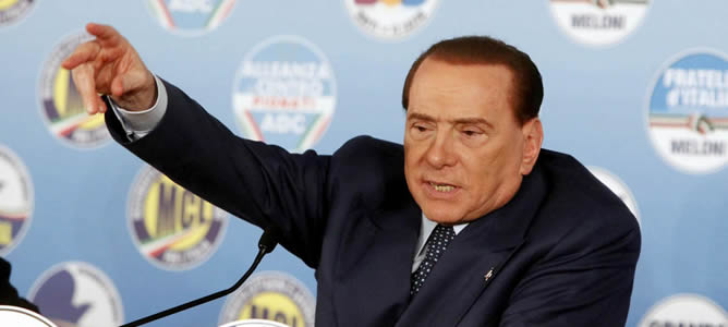 El exprimer ministro italiano y líder del partido Pueblo de la Libertad, Silvio Berlusconi, ofrece una rueda de prensa en Roma, Italia, el pasado miércoles 20 de febrero.