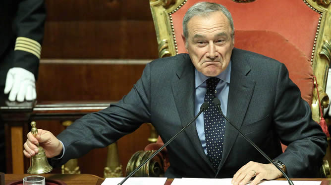 El exfiscal antimafia Piero Grasso ha sido elegido presidente del Senado italiano