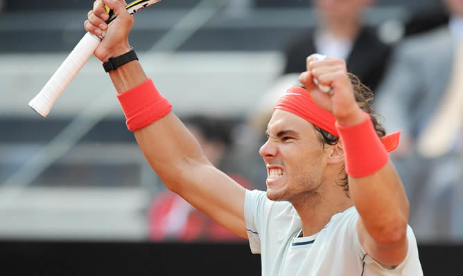 El tenista español, Rafa Nadal, vence por 6-1 y 6-3 al suizo Roger Federer y gana de nuevo el Masters de Roma