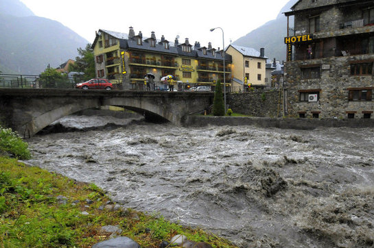 FOTOGALERIA: Fuertes lluvias en Benasque
