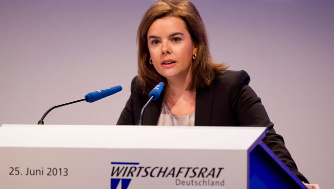 La vicepresidenta del Gobierno español, Soraya Sáenz de Santamaría, ha pronunciado un discurso durante el Día de Negocios 2013, organizado por el Consejo Económico de la CDU, en Berlín (Alemania)