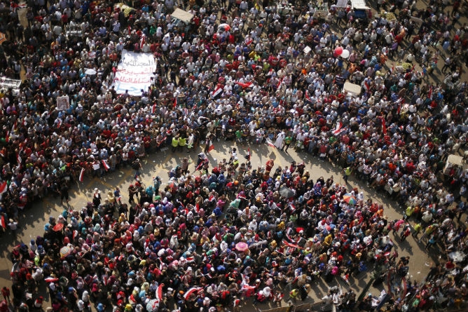 Explanada de la plaza Tharir llena de manifestantes en Egipto