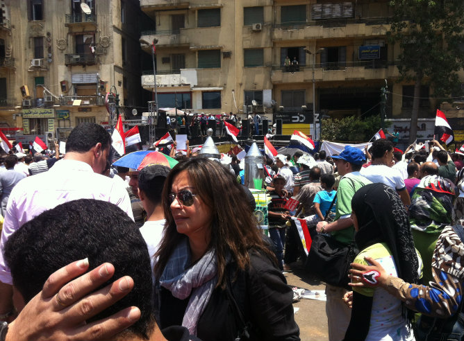 Àngels Barceló en la plaza de Tahrir