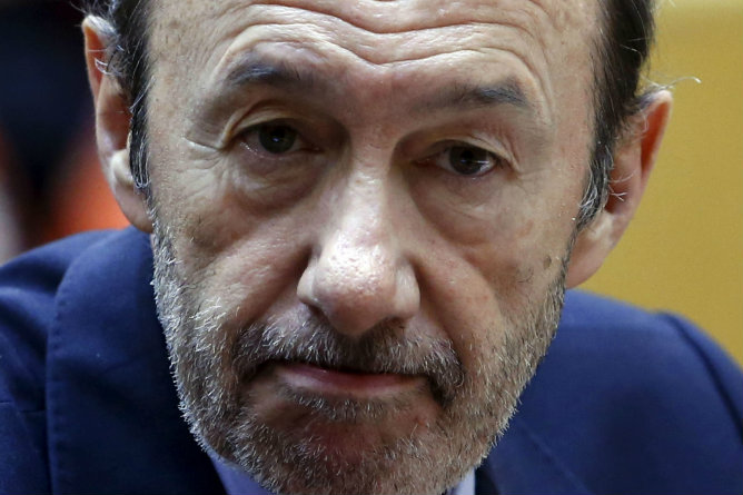 El líder del PSOE, Alfredo Pérez Rubalcaba, ha dicho en una entrevista para 'El País' que "Rajoy no podrá gobernar sin dar explicaciones sobre el 'caso Bárcenas' en el Congreso"