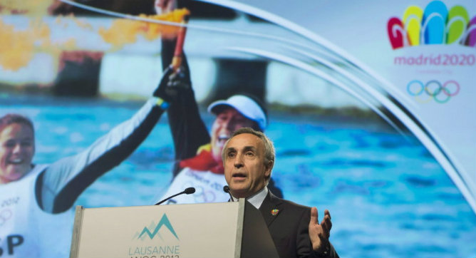 El presidente del Comité Olímpico Español apoyando la candidatura de Madrid 2020