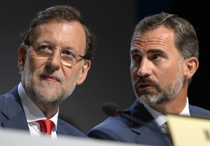 Tanto Mariano Rajoy, presidente del Gobierno, como el príncipe Felipe han subrayado este domingo, tras la eliminación de Madrid como sede para albergar los Juegos Olímpicos de 2020 que no se gana siempre y ha asegurado que esta decisión no va a afectar al ánimo del país