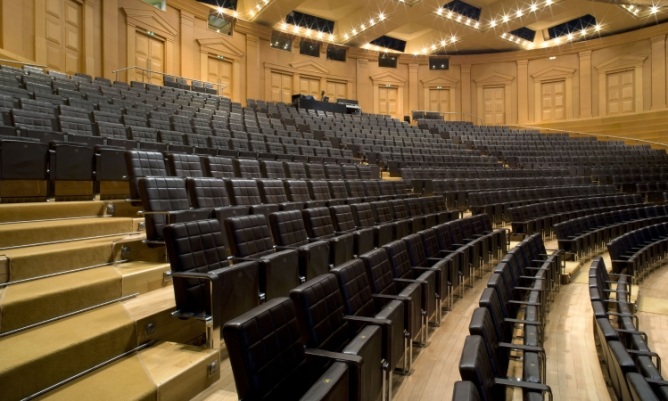 El pati de butaques del Teatre Nacional de Catalunya
