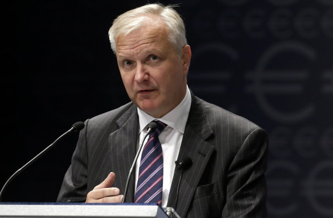 El vicepresidente de la Comisión y responsable de Asuntos Económicos, Olli Rehn, durante una conferencia