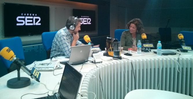 Ana Botella durante su entrevista con Frank Blanco en el programa 'A vivir Madrid'