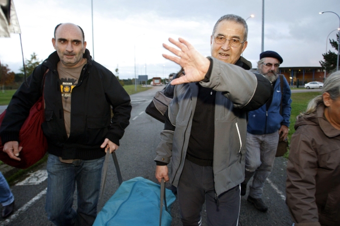El etarra Domingo Troitiño, a su salida de la prisión de Teixeiro (A Coruña)