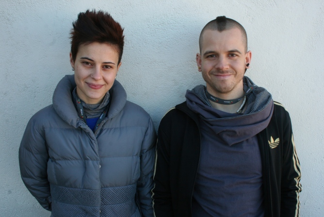 David Muñoz y Ángela Montero, propietarios del flamante 'tres estrella Michelin' DiverXo, en la terraza de la Cadena SER. La lista de espera para comer en el restaurante madrileño ronda ya los seis meses.